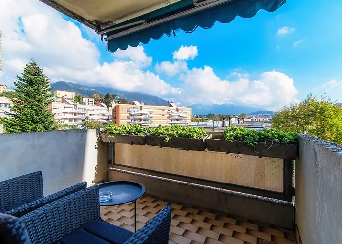Roseto Apartment By Quokka 360 - Apartment In Strategic Area With Balcony